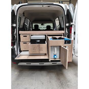 Male arrière Aventure Van