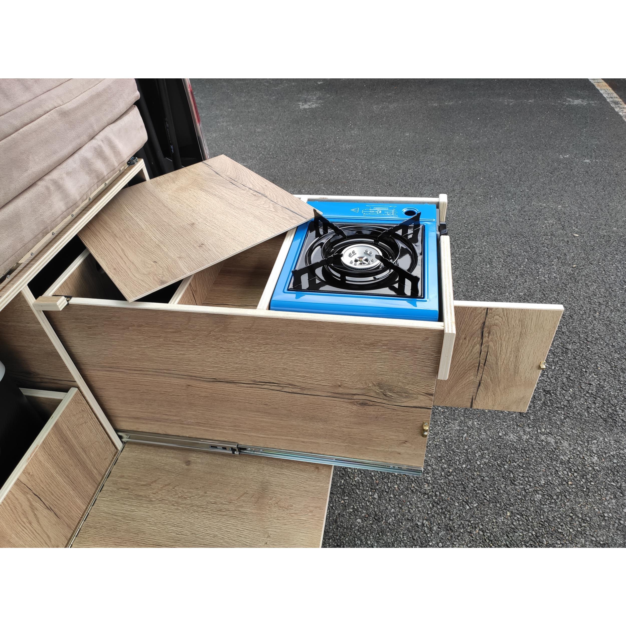 Male arrière Aventure Van