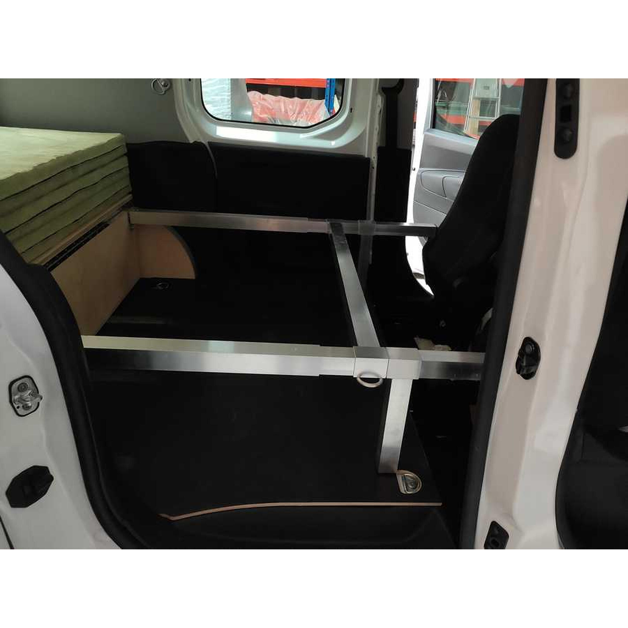 Malle arrière Mallette Suv/Ludospace