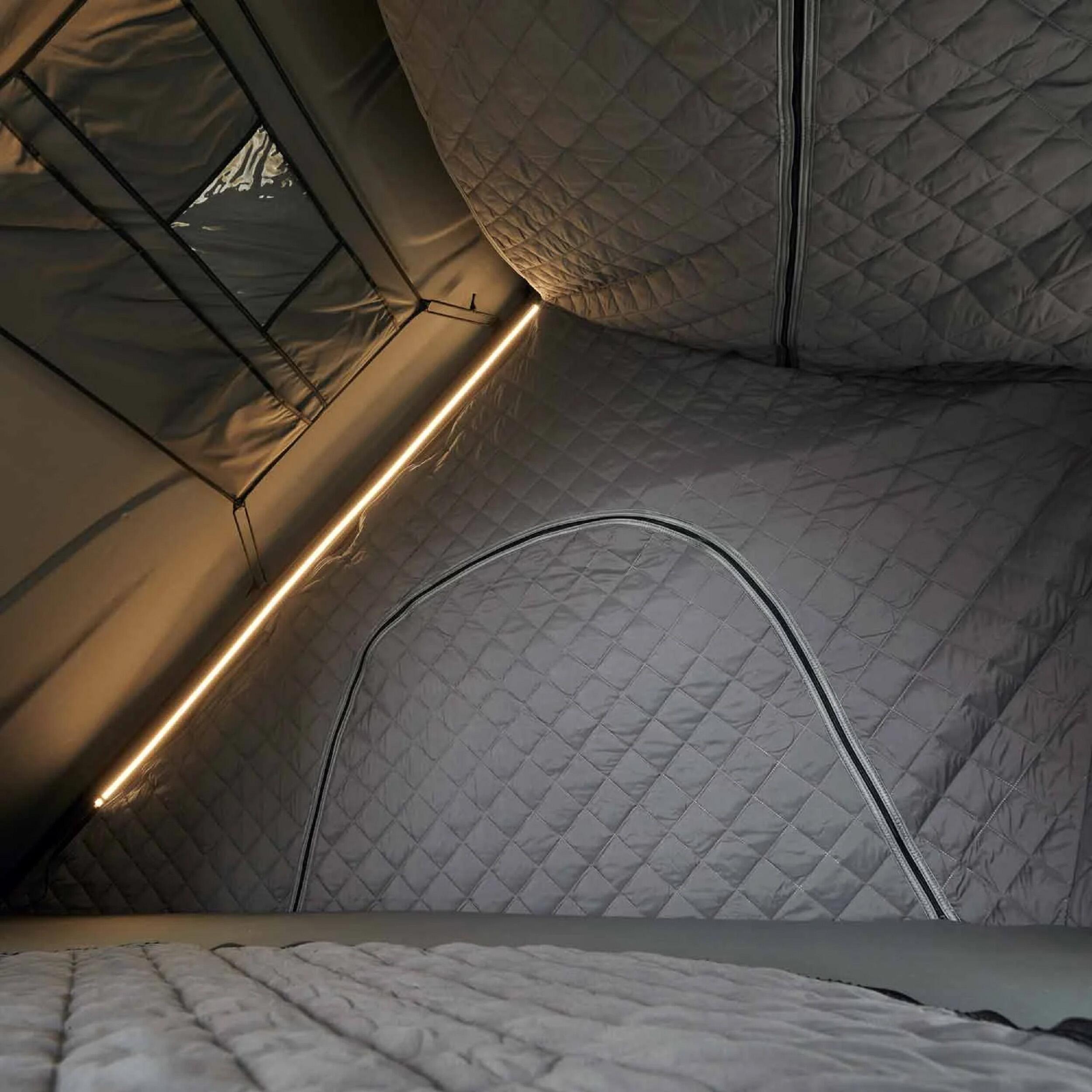 Isolant pour tente de toit